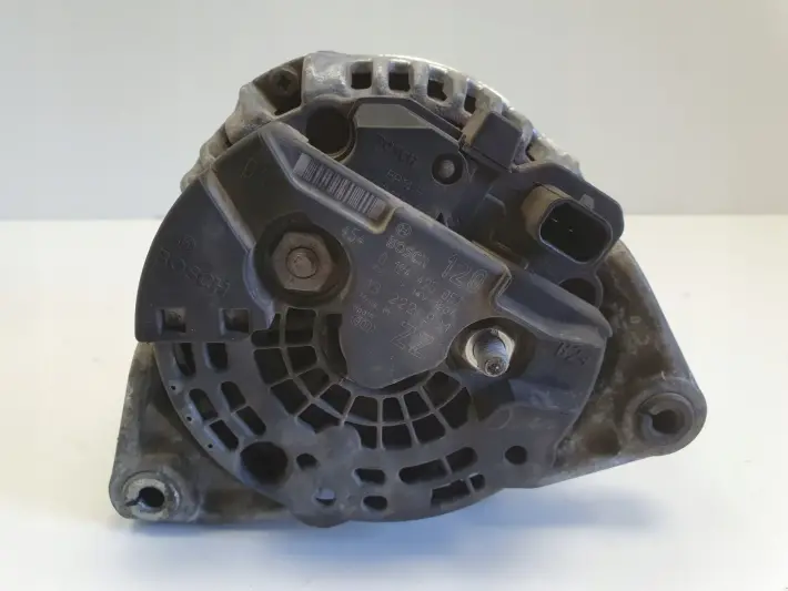 Opel Corsa D 1.2 11-14r lift ALTERNATOR 0124425057 13222931 120A