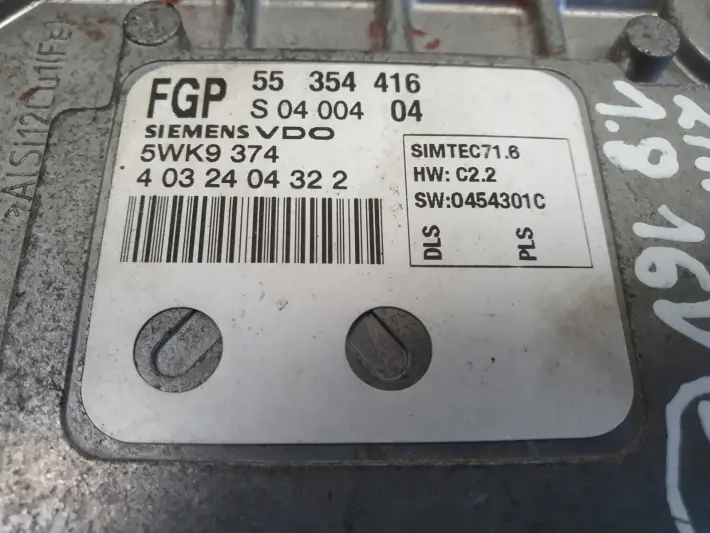 Opel Vectra C 1.8 16V STEROWNIK SILNIKA komputer 55354416