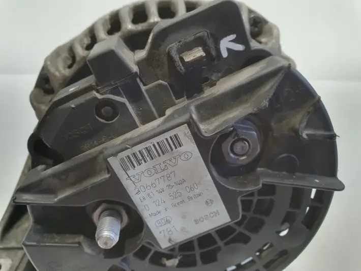 Volvo V70 III XC70 II 2.4 D5 ALTERNATOR 30667787