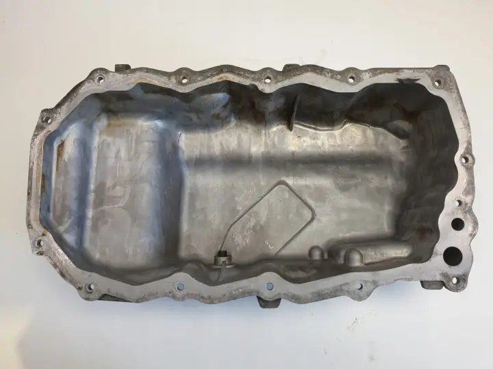 Pt Cruiser 2.4 16V MISKA OLEJU olejowa 04884387