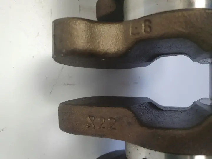 Volvo XC90 2.4 D5 163 KM WAŁ KORBOWY