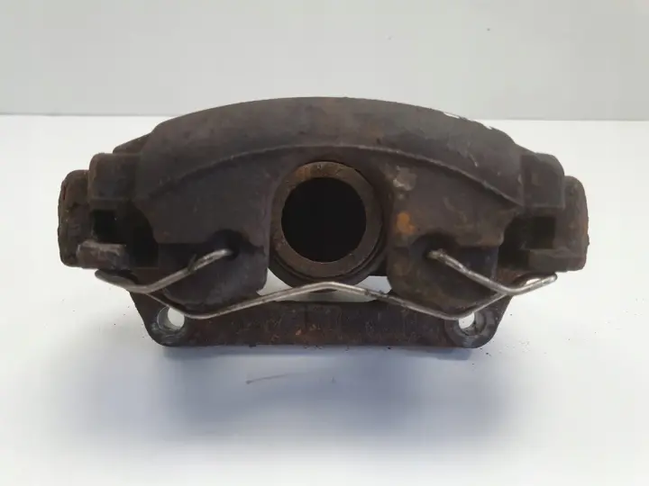 Renault Clio IV LEWY PRZEDNI ZACISK HAMULCOWY przód kierowcy L.P ATE 368