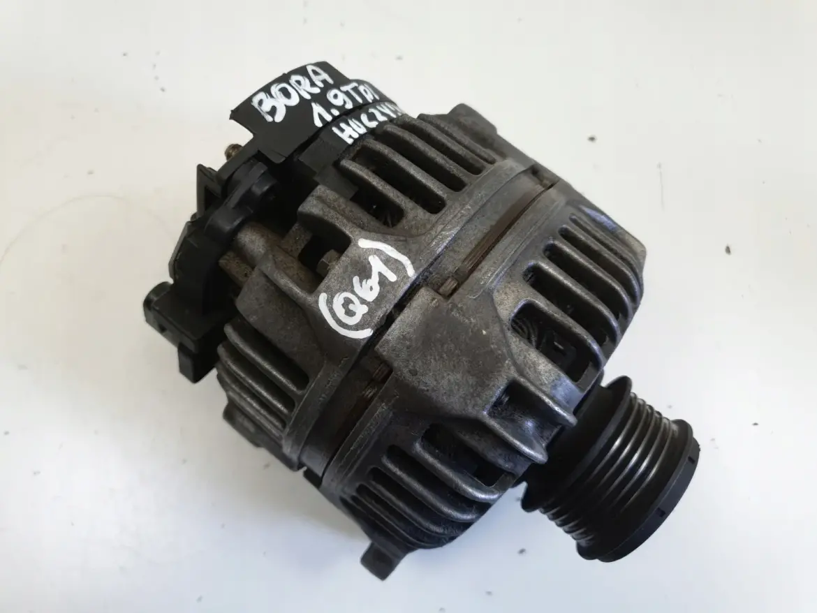 VW Bora Golf IV 1.9 TDI ALTERNATOR 0124325001 038903023L 90A