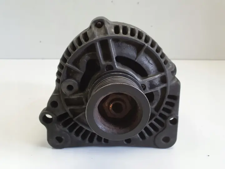 Audi 80 B4 1.9 TDI ALTERNATOR bosch 028903025A 0123310007 70A