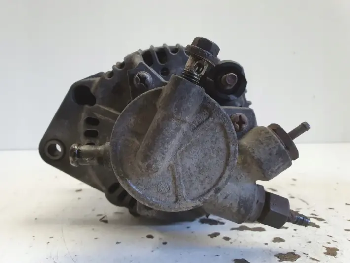 Opel Combo C 1.7 CDTI DI ALTERNATOR pompa vacum