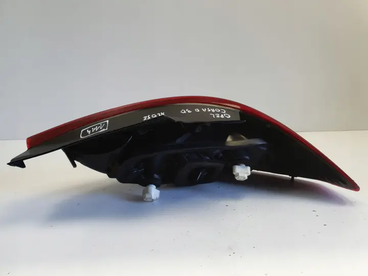 Opel Corsa D 3D HTB 06-14r TYLNIA LAMPA LEWA LEWY TYŁ 08-442-1953L depo