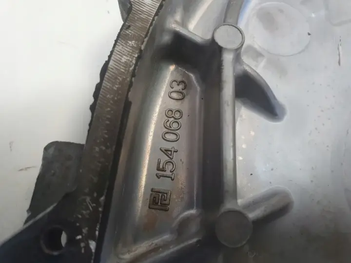 Mercedes W169 1.5 8V POKRYWA ROZRZĄDU osłona A2660150002