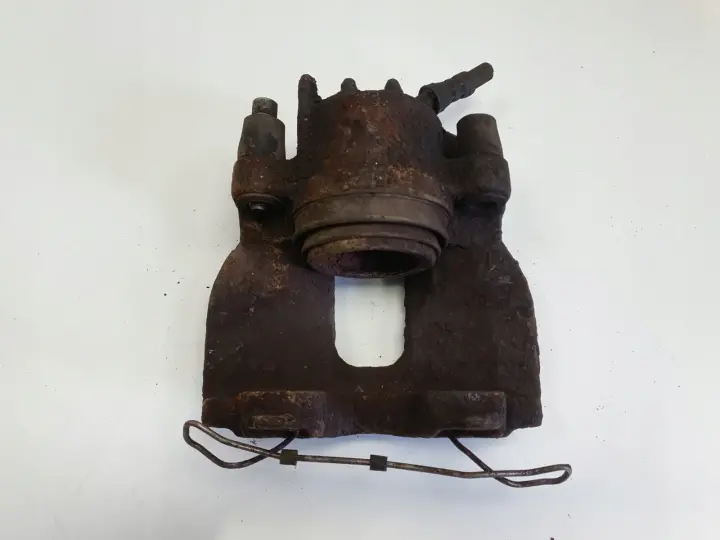 Volvo S60 I V70 II PRZEDNI ZACISK HAMULCOWY prawy przód pasażera 830