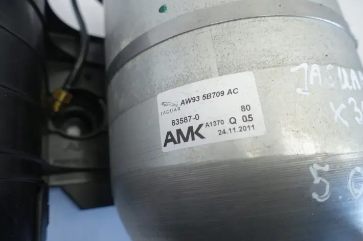 Jaguar XJ X351 ZBIORNIK POWIETRZA AW93-5B709-AC