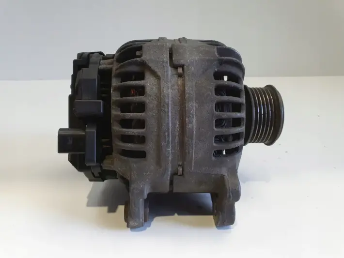 VW Sharan Alhambra Galaxy 1.9 TDI ALTERNATOR bosch 028903028E 120A