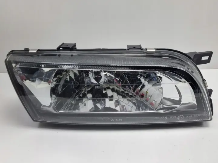 Nissan Almera N15 LIFT PRZEDNIA LAMPA PRAWA PRAWY PRZÓD nowa euro 215-1178