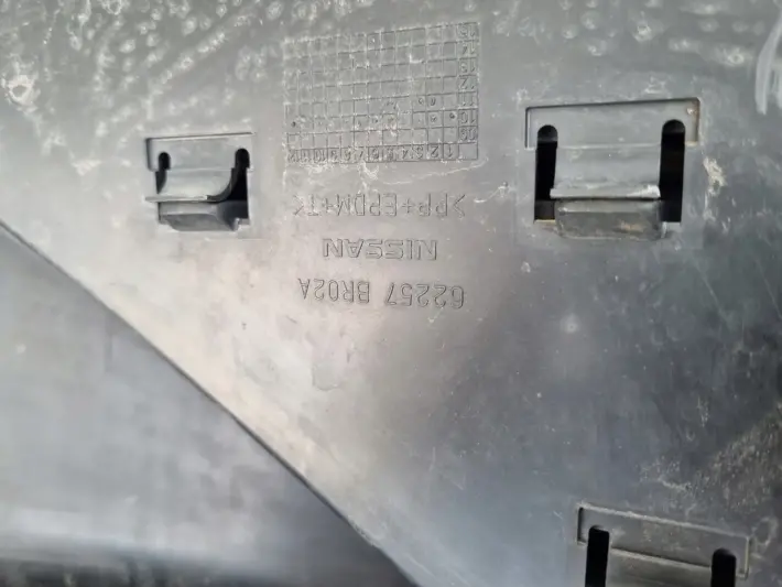 Nissan Qashqai J10 LIFT 09-13r KOMPLETNY PRZEDNI ZDERZAK przód KAMERA C30G
