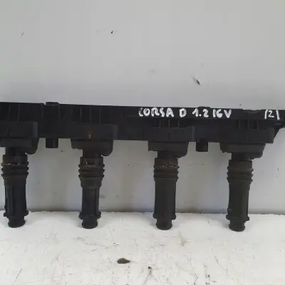 Opel Corsa D 1.2 1.4 16V CEWKA ZAPŁONOWA 0221503472