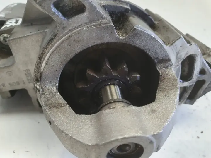 BMW F20 F30 2.0 D ROZRUSZNIK bosch 0001148509