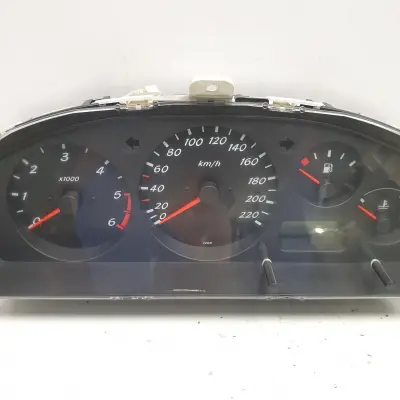 Nissan Almera N16 2.2 Di LICZNIK ZEGARY Europa