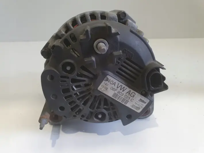 VW Golf V 1.9 TDI ALTERNATOR valeo 06F903023C 140A