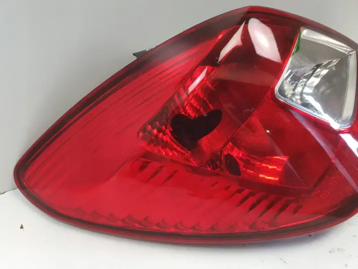 Opel Corsa D 5 drzwi TYLNA LAMPA LEWA lewy tył kierowcy