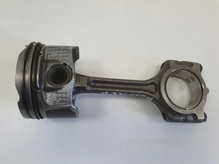 Renault Captur 1.3 TCe TŁOK KORBOWÓD