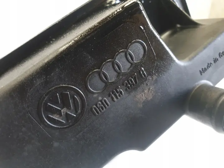 Audi A3 8P II 2.0 FSI OBUDOWA FILTRA OLEJU 06D115397G
