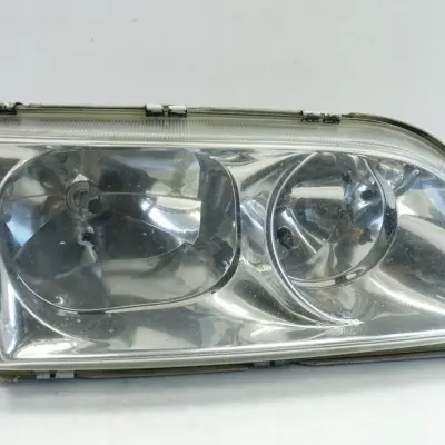 Volvo S40 V40 lift PRZEDNIA LAMPA prawa EUROPA