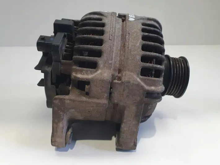 Opel Vectra C lift 1.8 16V ALTERNATOR bosch 0124425050 AL 120A