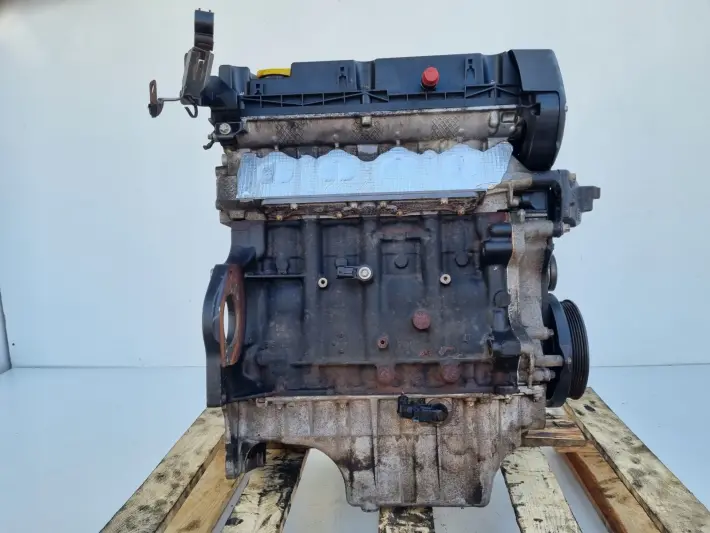 SILNIK KOMPLET Opel Vectra C 1.6 16V ładna kompresja Z16XE1