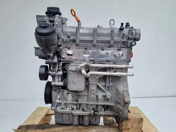 SILNIK VW Touran 1.6 FSI 115KM uszkodzona pokrywa zaworów BLP