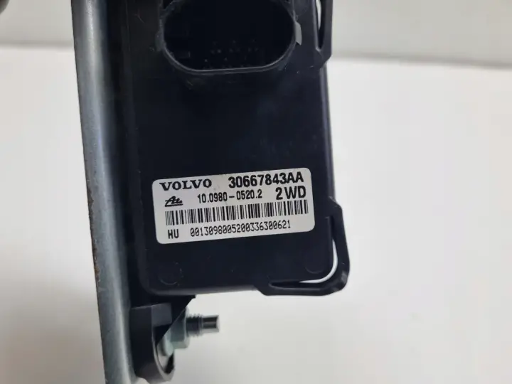 Volvo S60 I XC70 I V70 II lift 2.4 D5 CZUJNIK ESP 30667843AA