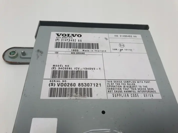 Volvo VOLVO V60 I S60 II V40 II WZMACNIACZ RADIA 31489492AA