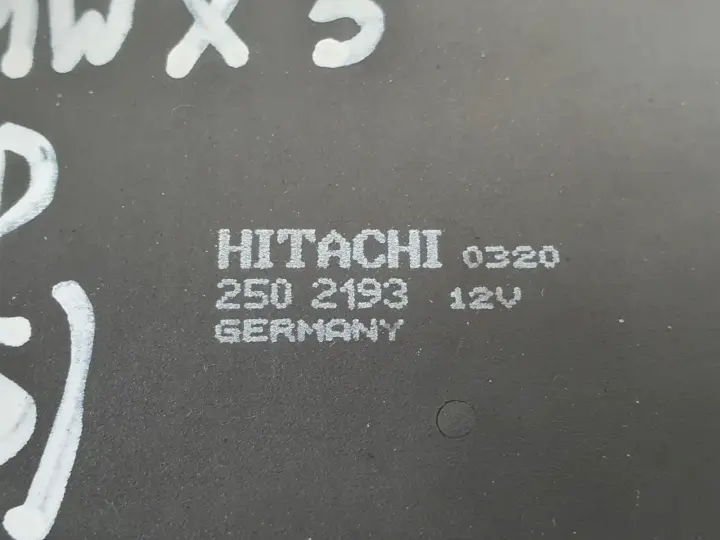BMW X3 E83 2.0 D PRZEKAŹNIK ŚWIEC ŻAROWYCH 2502193 hitachi