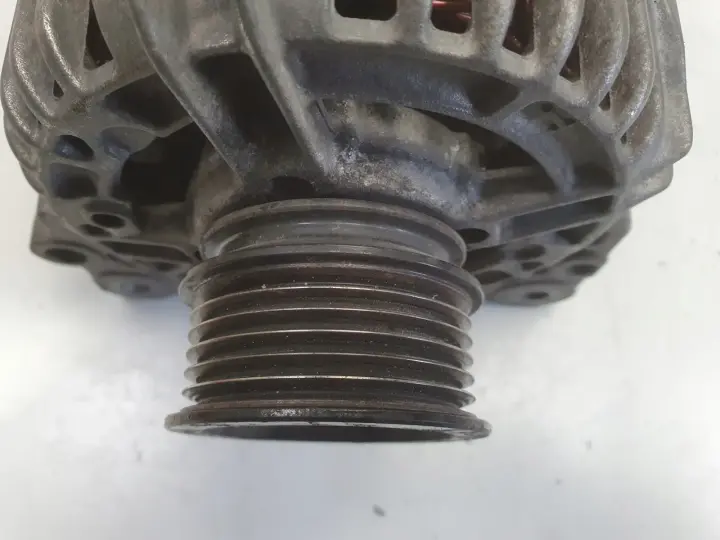 VW New Beetle 2.0 8V ALTERNATOR 028903028D bosch 90A