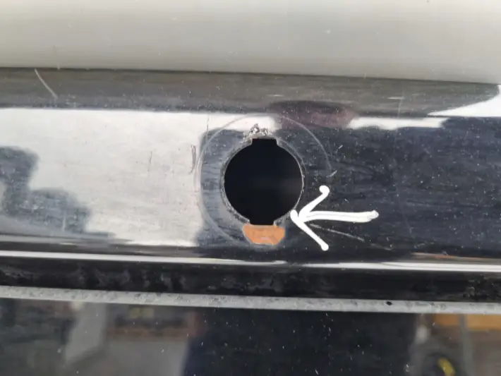 Nissan Pathfinder III R51 TYLNA TYLNIA KLAPA BAGAŻNIKA TYŁ czarna czarny