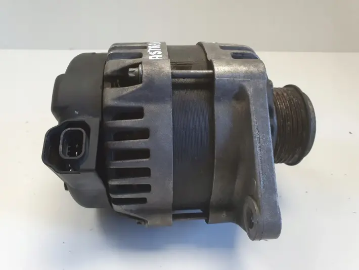 Opel Astra H lift 1.7 CDTI ALTERNATOR 100A 13500186