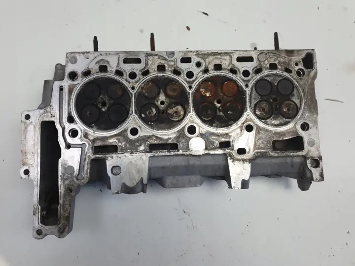 BMW E90 E91 2.0 D GŁOWICA CYLINDRÓW 7797678 779767807