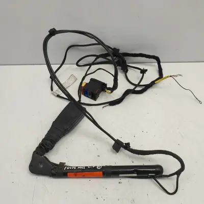 Ford Focus II MK2 NAPINACZ PASA Lewy przód