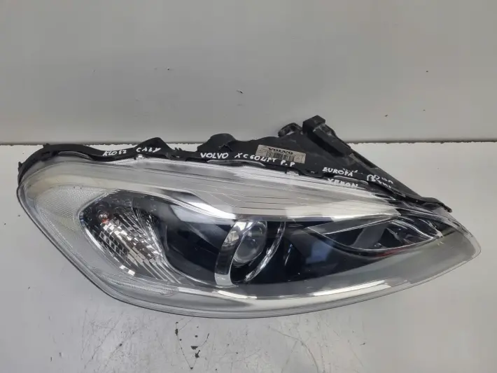 Volvo XC60 13-17r LIFT PRZEDNIA LAMPA PRAWA PRAWY PRZÓD LED europa 31420250