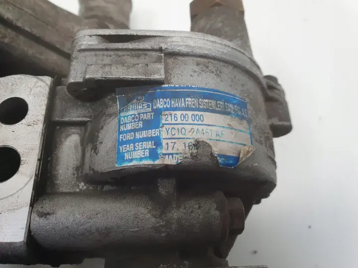 Ford Transit MK6 VI 2.4 TDDI POMPA WODY vacum YC1Q-2A451-AF