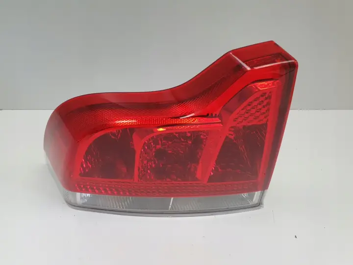 VOLVO S60 I LIFT 04-10r TYLNIA LAMPA LEWA LEWY TYŁ