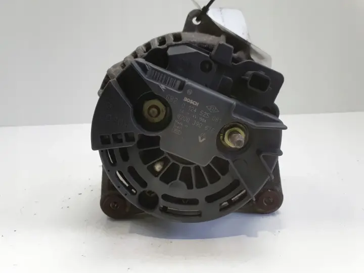 Nissan Qashqai 1.5 DCI ALTERNATOR bosch 0124525081