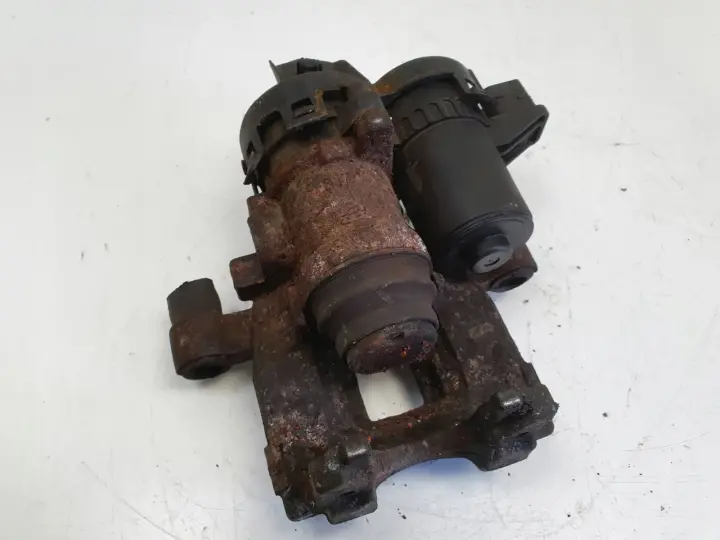 Volvo V60 II S90 V90 TYLNY ZACISK HAMULCOWY prawy tył 31687346