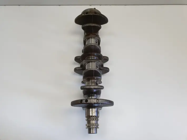 Nissan Qashqai II J11 1.3 DIG-T TCE WAŁ KOROBOWY