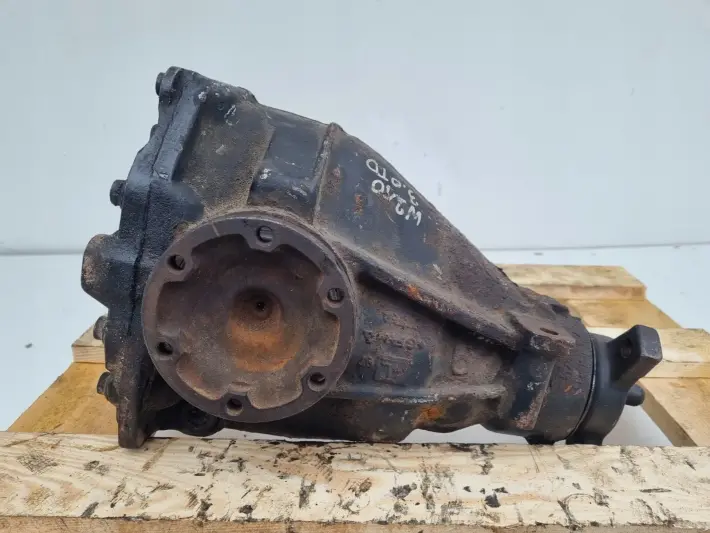 Mercedes W210 3.0 TD TYLNY MOST dyfer DYFERENCJAŁ tył