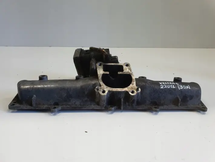 Opel Vectra C 2.2 DTI ZAWÓR EGR kolektor 00005321A7