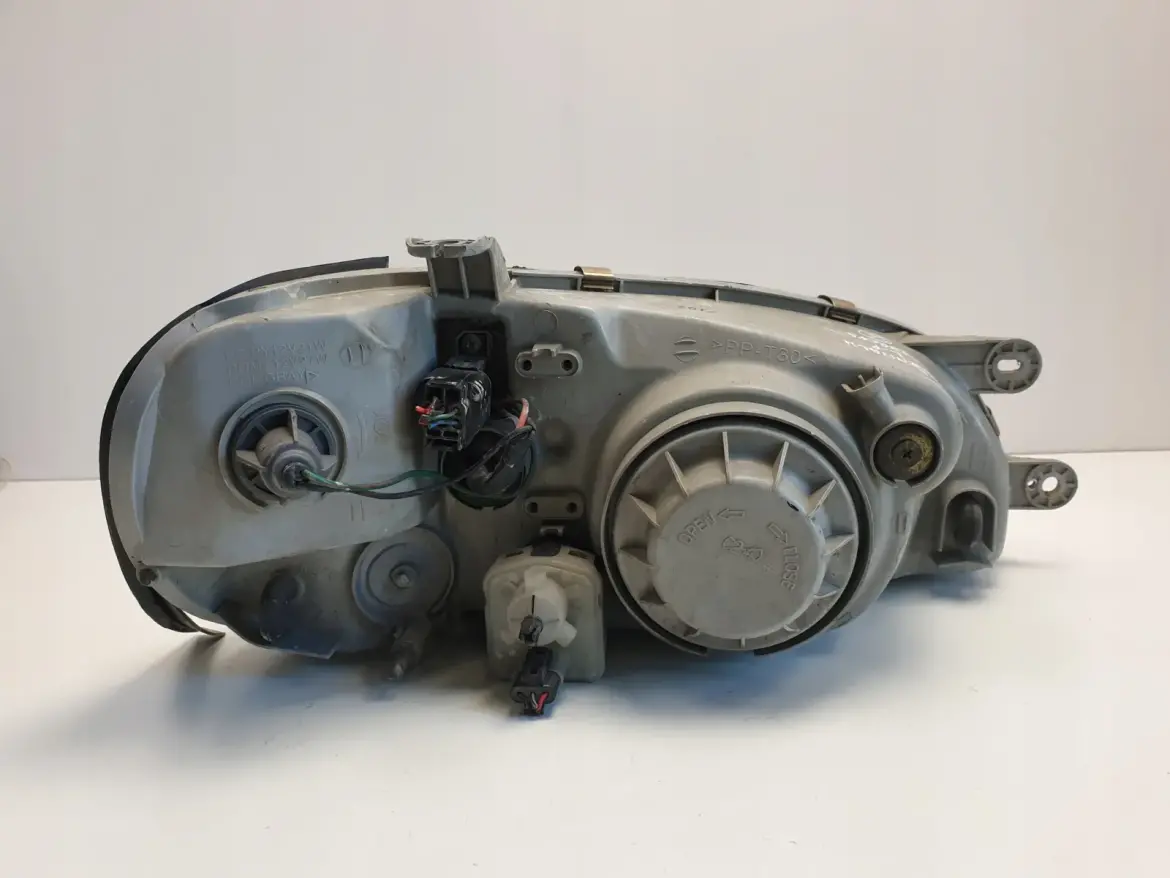 Kia Carnival I PRZEDNIA LAMPA LEWA lewy przód