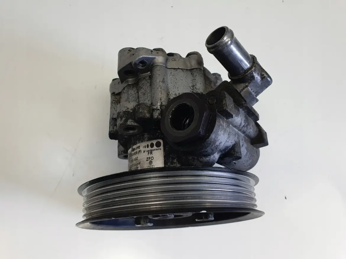 Audi 4 B6 1.9 TDI POMPA WSPOMAGANIA 8D0145156T