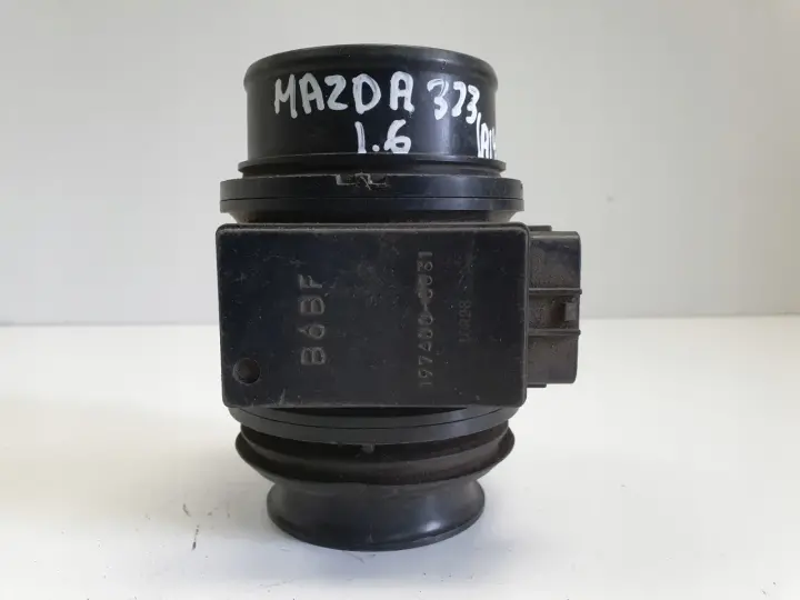 Mazda 323 BA 1.6 1.8 16V PRZEPŁYWOMIERZ POWIETRZA 197400-0031