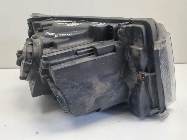 Range Rover Sport L320 05-09r PRZEDNIA LAMPA LEWA lewy przód XENON EUROPA