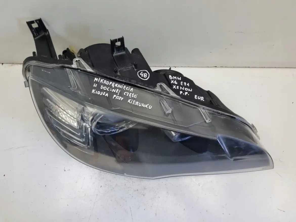 BMW X6 E71 PRZEDNIA LAMPA PRAWA prawy przód 7179858