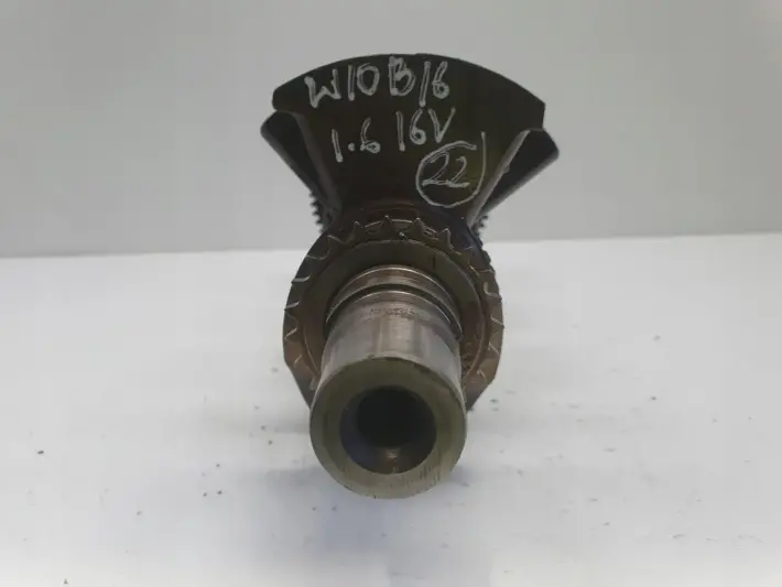 Mini Cooper R50 R53 1.6 16V WAŁ KORBOWY 04777684AA