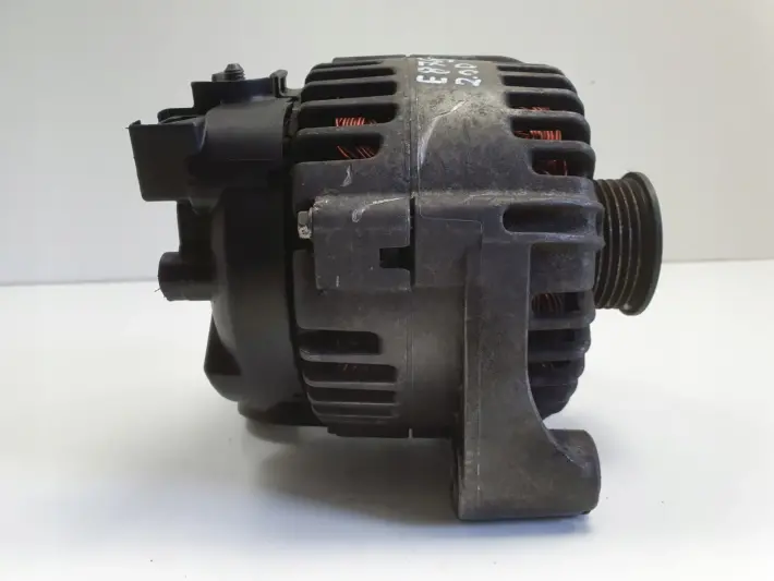 BMW E87 2.0 D ALTERNATOR valeo 7802471 150A